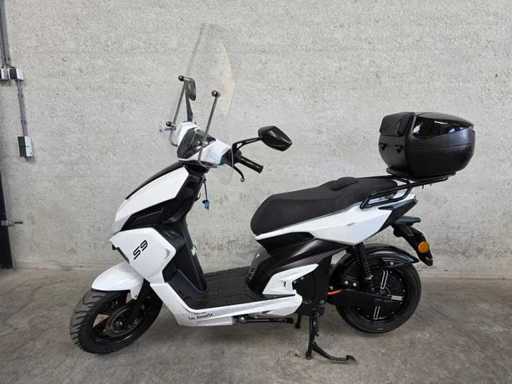 La Souris - Moped scooter - E-ID S9 - electric 45km version frl11s
