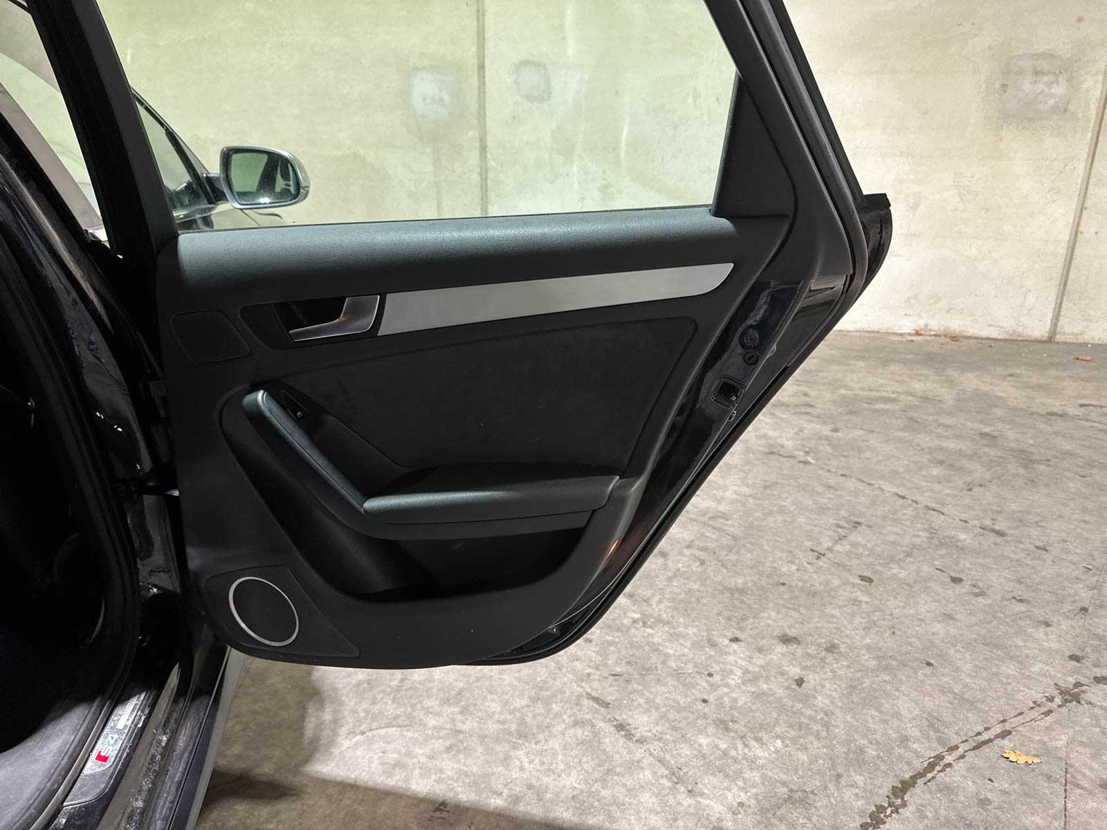 Audi S4 Avant 3.0 TFSI V6 Quattro Pro Line 329pk 2011 (Origineel-NL), 70-PZR-2