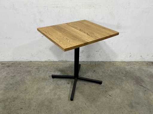Satelliet - Restauranttafel