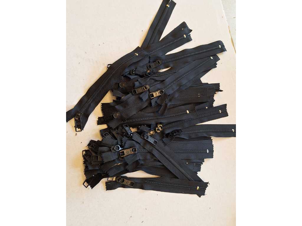 50 pieces zippers 18cm spiral black