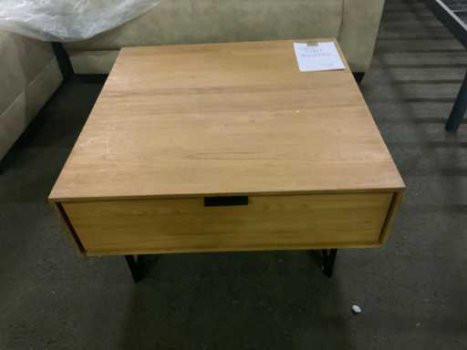Coffee table 80x80cm