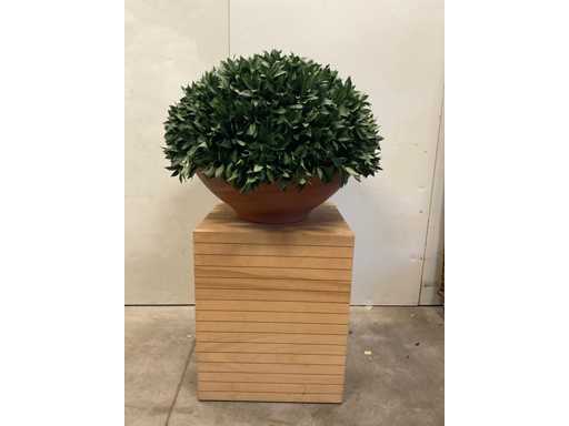 Kunstpflanze mit Topf