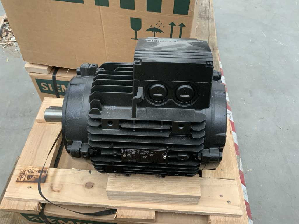 Siemens 1PP7113-8AB92-Z Electric motor (2x)