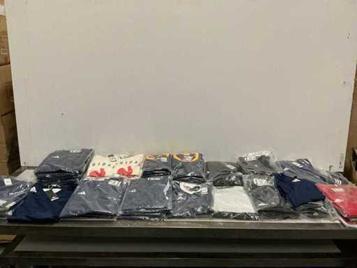 Partij diverse Adidas kleding (114x)