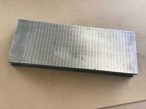 Magnetic Plate