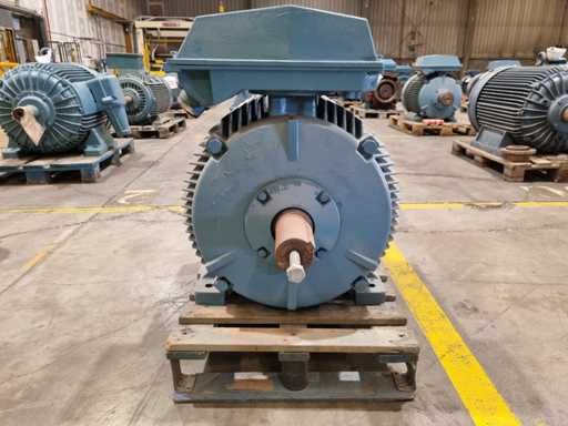 Silnik elektryczny ABB HXR 280MC 4 B3 110KW