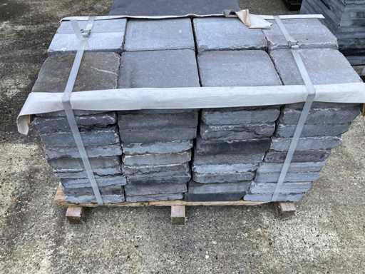 7 palettes de calcaire bleu belge