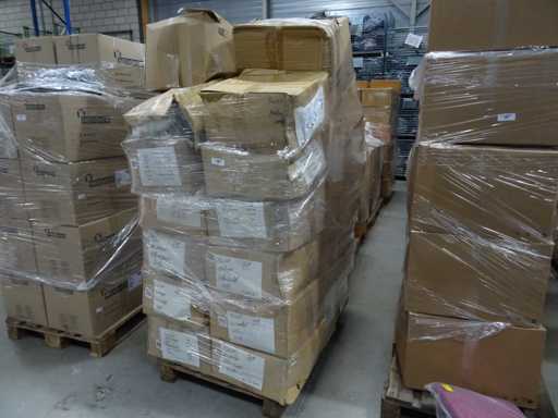 Batch of various covers, 5 pallets