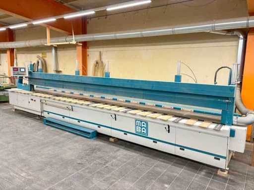 Well-maintained machines of a wooden staircase builder