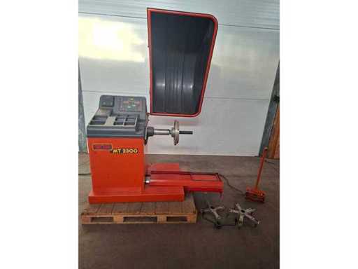 MF MT2300 Tire Balancing Device