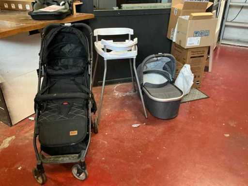 Kutsche / Tragebett / Badezimmerstand