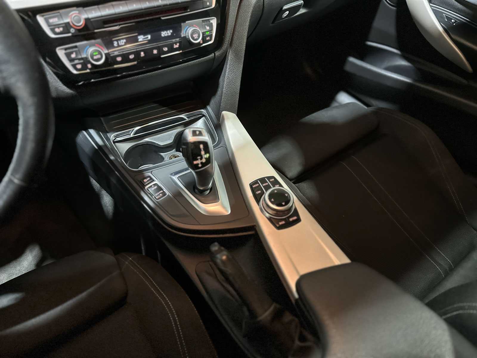 BMW 318i Corporate Lease Executive 3-serie 136pk 2018 (Origineel-NL), SB-204-F