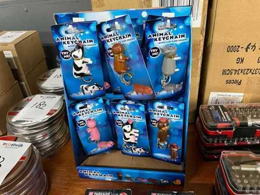 Display animal keychains (4x)