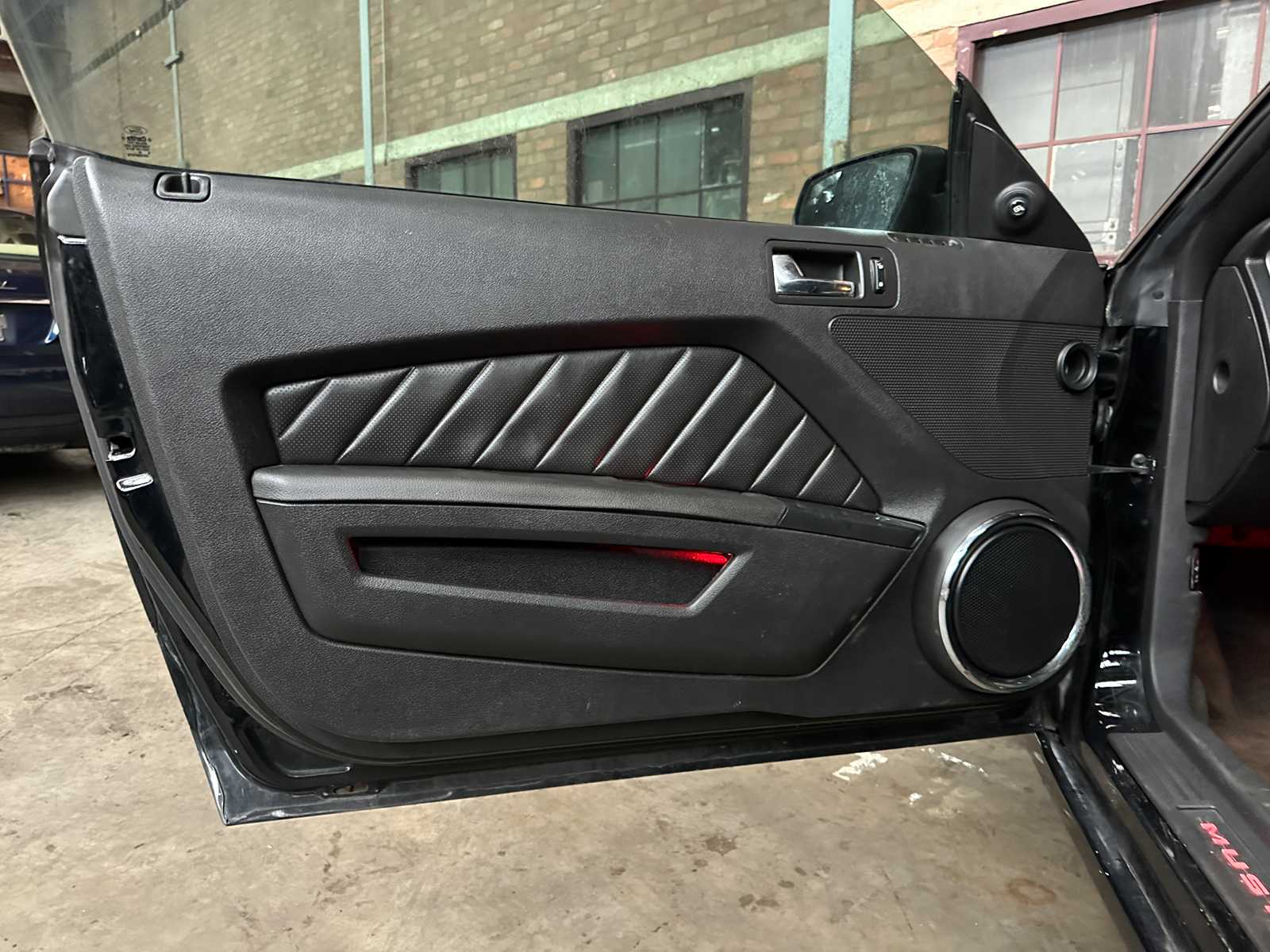 Ford Mustang 3.7 V6 305pk 2013 Coupe