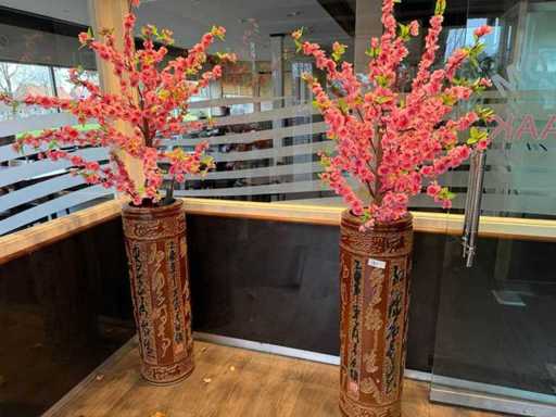 Grote Bloemenvaas met kunstbloemen (2x)