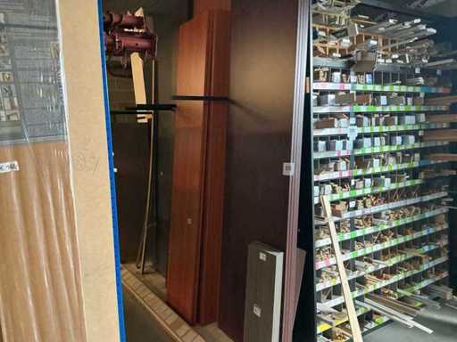 Partij diverse meubelplanken en platen