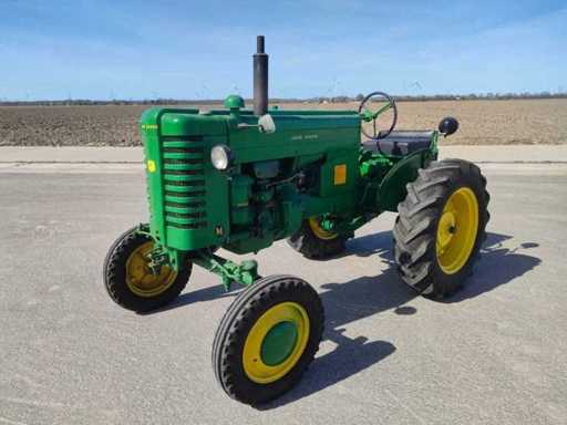 Tracteur John Deere M Classic 1943