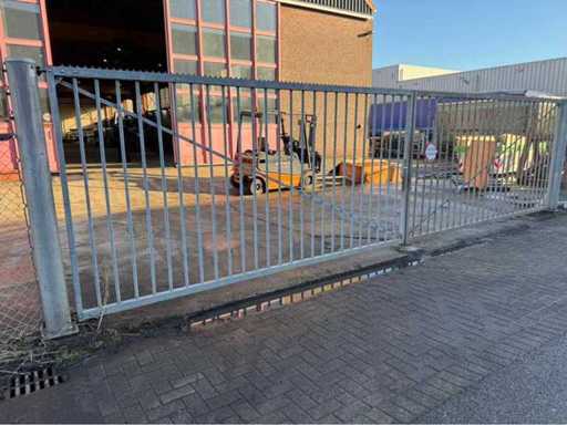 Gegalvaniseerd hekwerk (7,90x2,00 mtr)