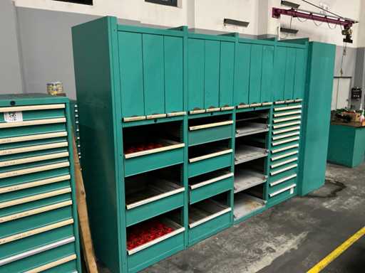 Tool cabinet for tool holders