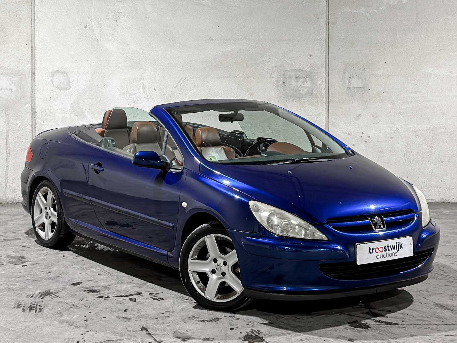 Peugeot 307 CC 2.0-16V 136pk 2005, 67-RG-XG