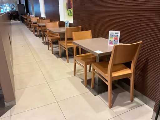 Tavolo ristorante con 2 sedie (8x)