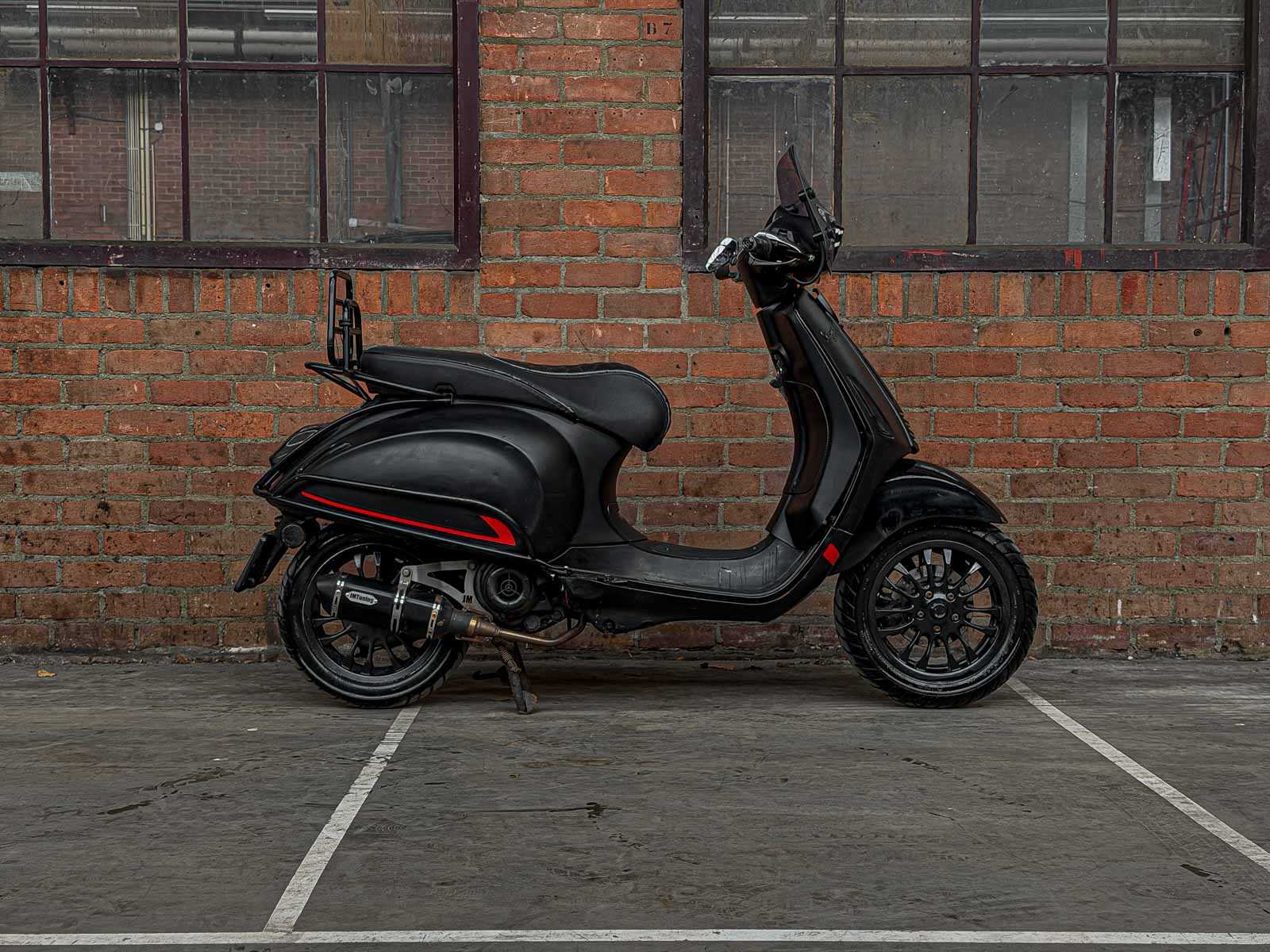 Piaggio Vespa Sprint 4T 2016 Scooter, DGX-89-G