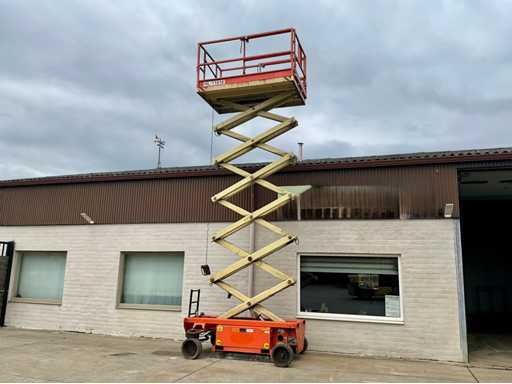 Holland lift HL11816 scissor lift aerial platform