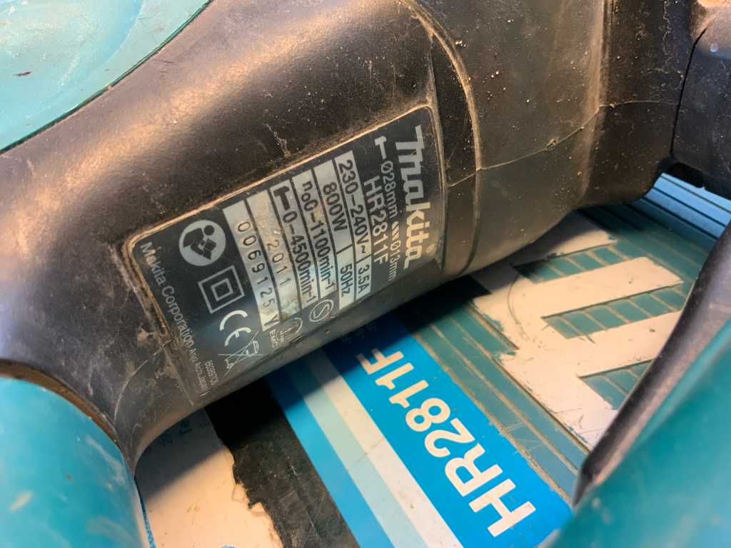 Makita deals hr2811f 240v