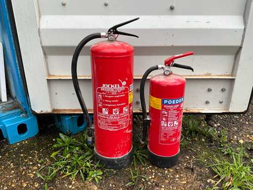 Extincteur à poudre (2x)