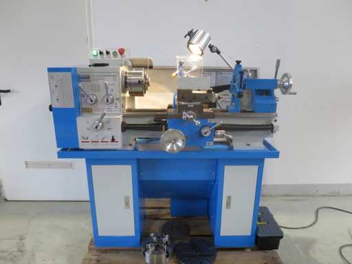 HBM 330 X 600 Lead and Pull Spindle Lathe