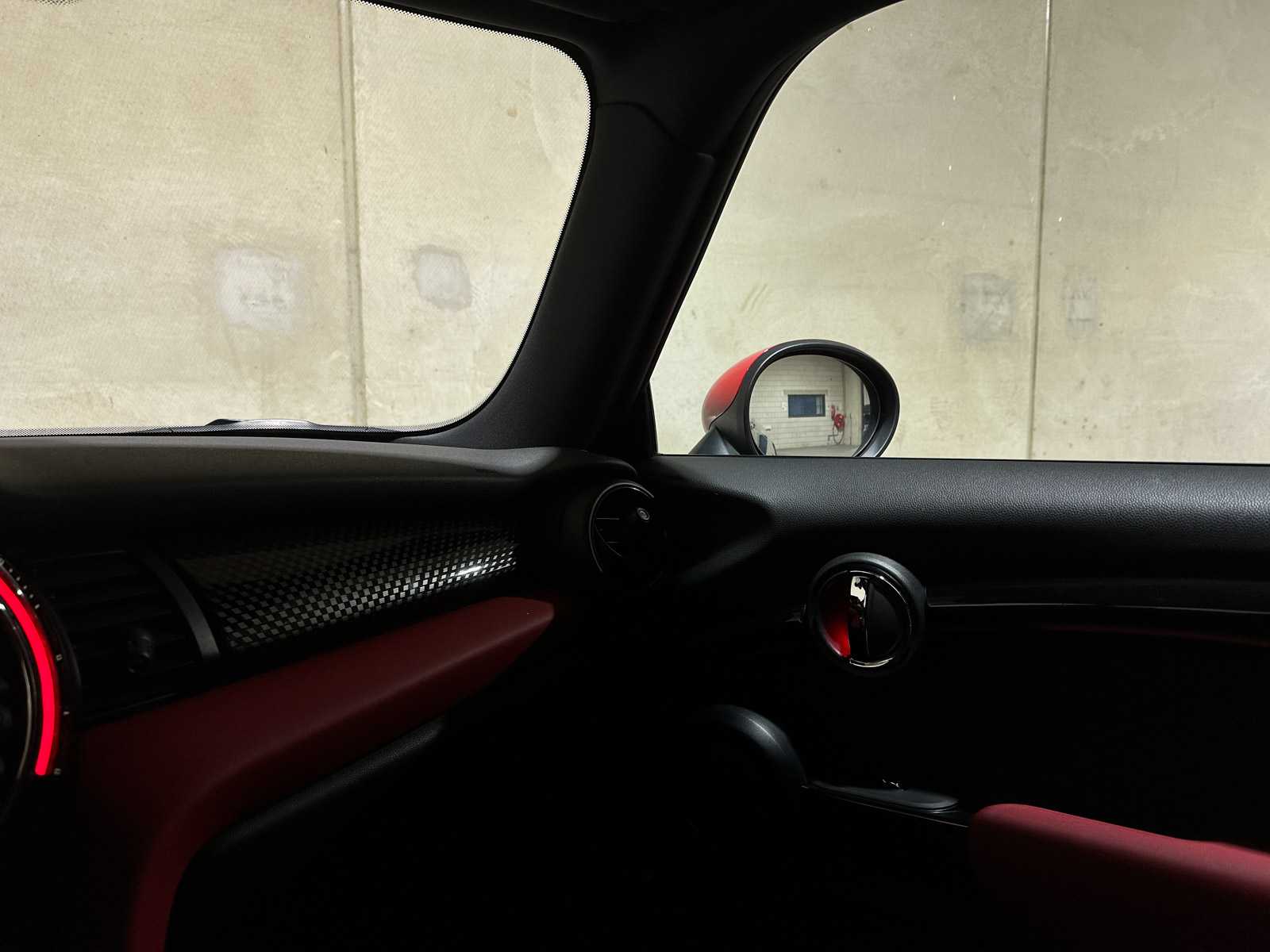 Mini John Cooper Works 2.0 F56 231pk 2015, SH-393-N