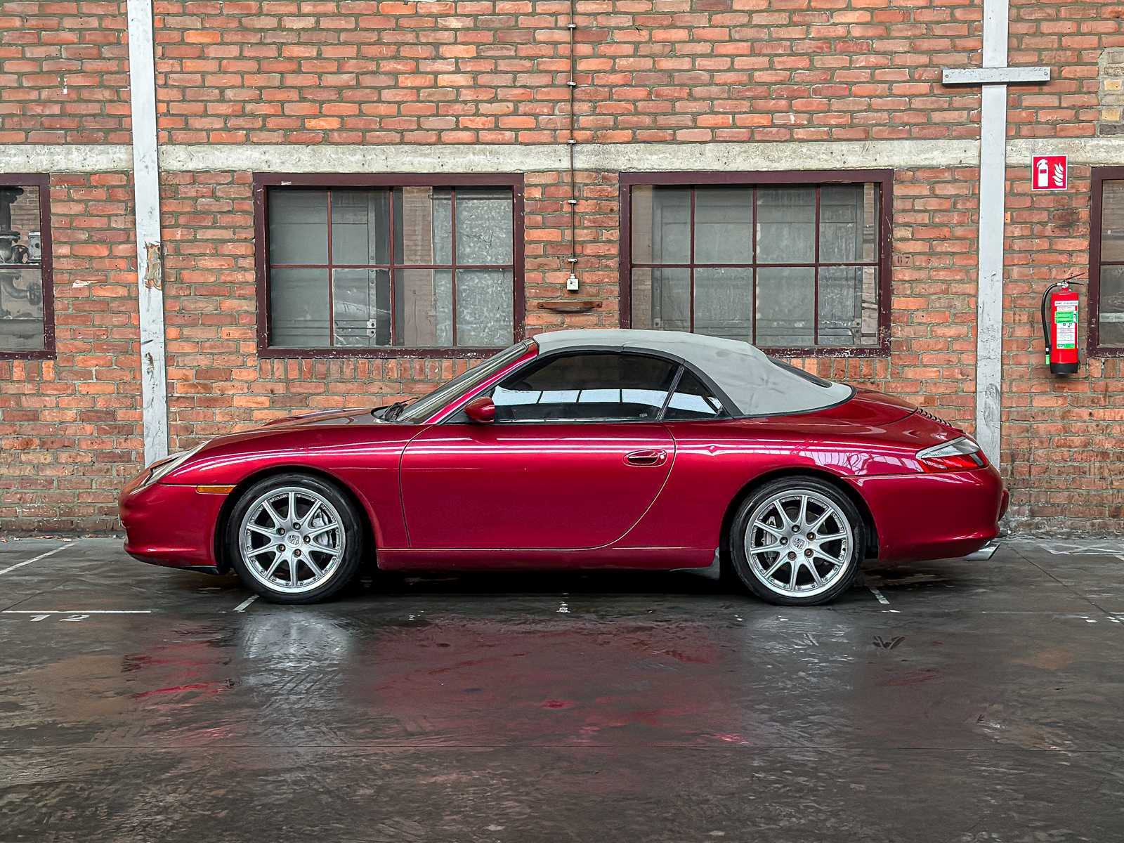 Porsche 911 996 Carrera Cabrio 4 3.6 320pk 2004 -Youngtimer-