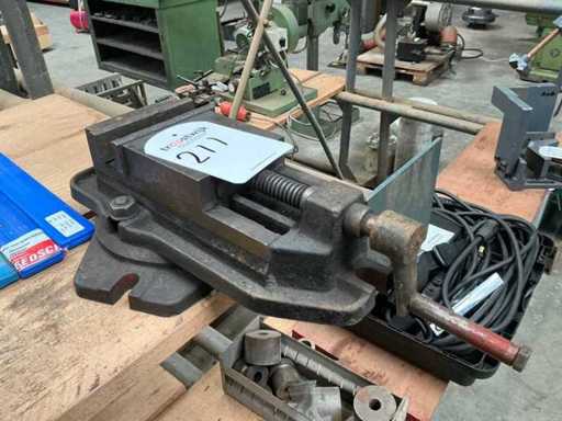Machine clamp