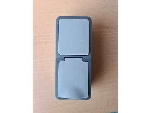 DEBFLEX - LEXMAN - IP54 EXTREM STAAL - 730500 - Swing switch + waterdicht binnen/buitenstopcontact nooit gebruikt (50x)