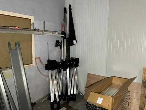 Partia aluminiowych konstrukcji nośnych dla paneli słonecznych