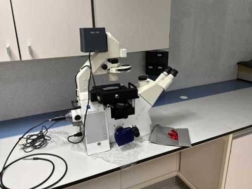 Microscopul ZEISS Observer.Z1 AX10