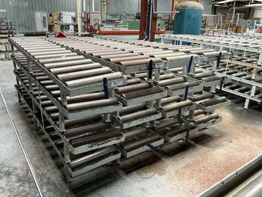 Set of 16 roller conveyors