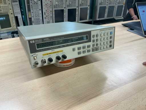 Hewlett Packard 4349A Hoogsterktemeter