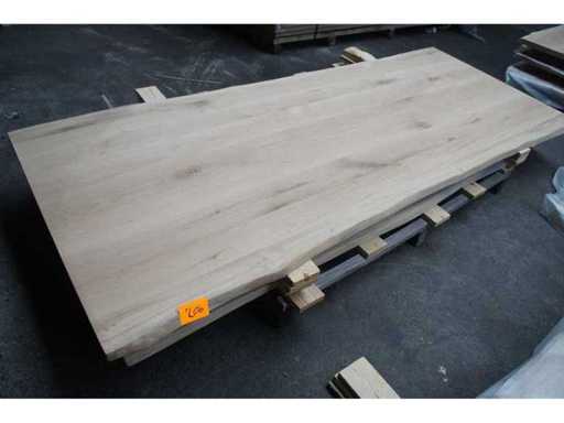 1x Massief eiken tafelblad boomstameffect 2m40 