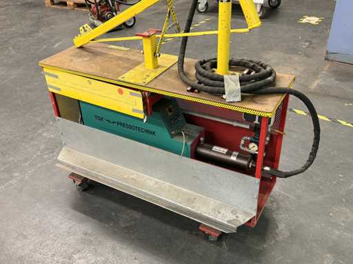 TOX PRESSOTECHNIK Mobile Hydraulic Press