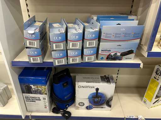 Nettoyeur haute pression Nilfisk avec accessoires