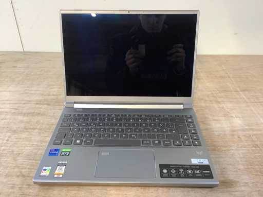 Ordinateur portable Acer Predator Titon 3000