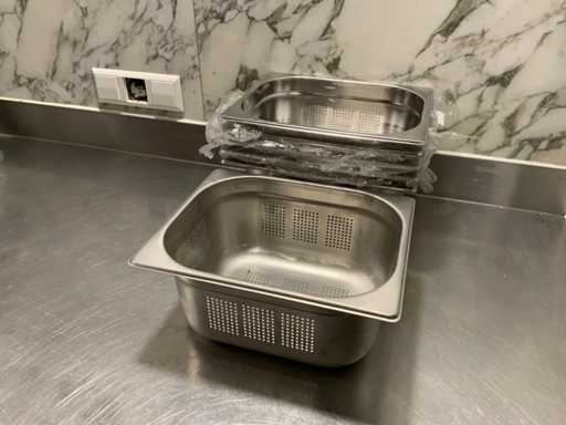 Taca perforowana GN 1/2-150 (6x)