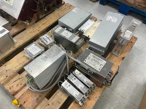 Série de filtres secteur / filtres de ligne