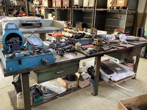 Établi avec contenu