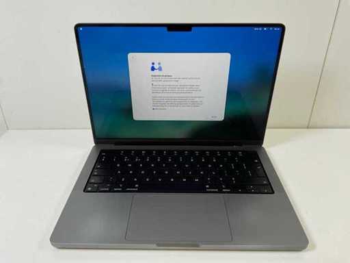 Apple MacBook Pro 14", Apple M1 Pro, 16 Go de RAM, 500 Go NVMe Laptop