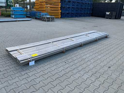 Sosna ?rodkowoeuropejska - przylga zwisaj?ca 5000x145x18mm (28x)