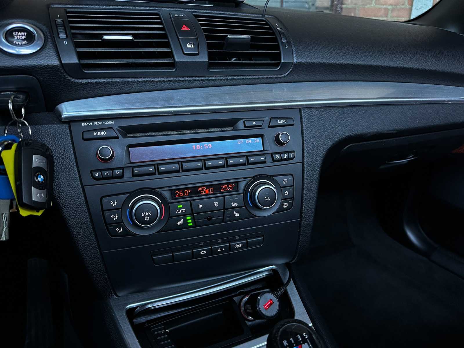 BMW 118i Cabrio High Executive 1-serie 143pk 2011, L-752-XS