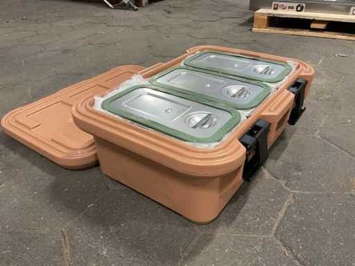 Cambro Food container