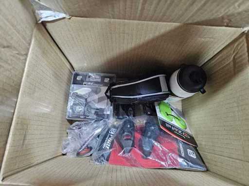 batch of bicycle parts/accessories